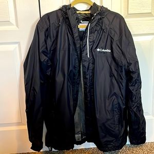XL Men’s Black Columbia Raincoat. Omni Shield Technology. EUC. No rips/stains